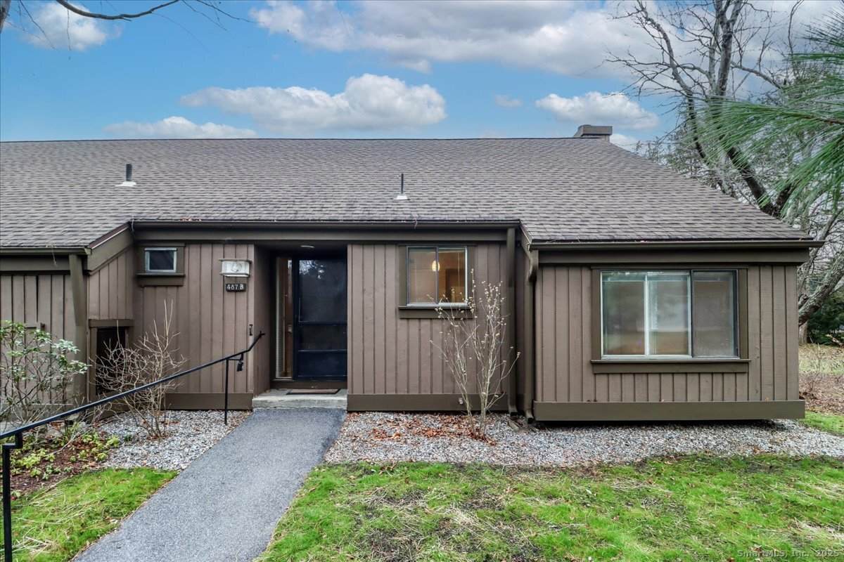 487 Heritage Village - Photo 1