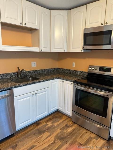 585 Park Road - Photo 1