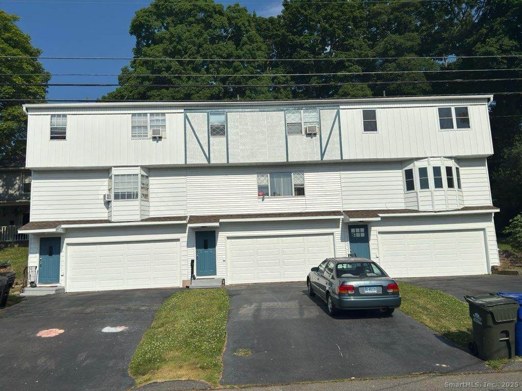 111 Sunset Avenue - Photo 1