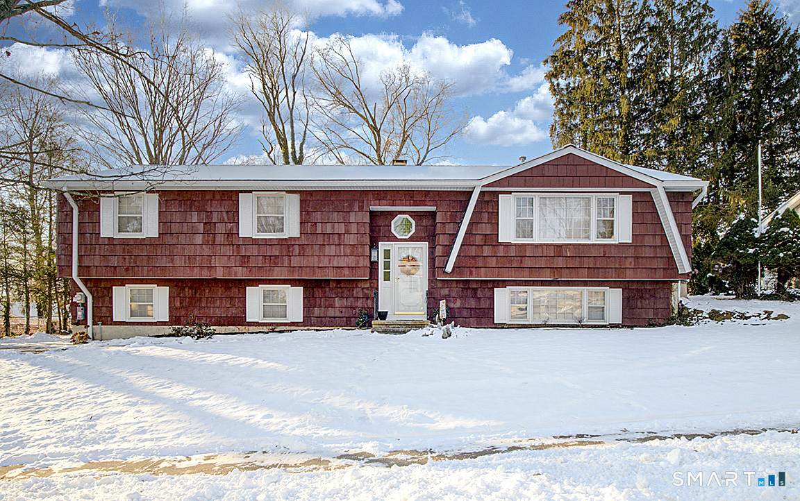 18 Anns Farm Road - Photo 1