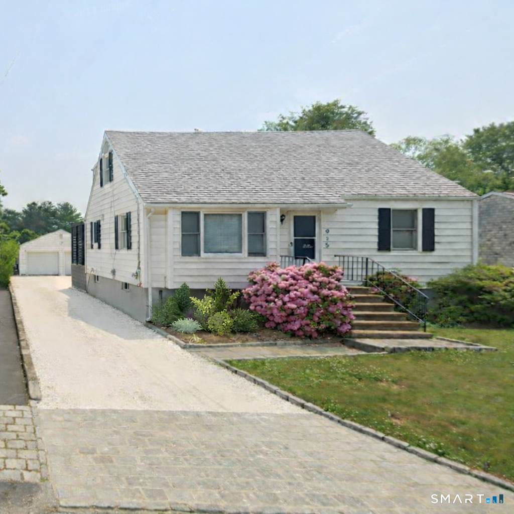 915 Pine Creek Road - Photo 1