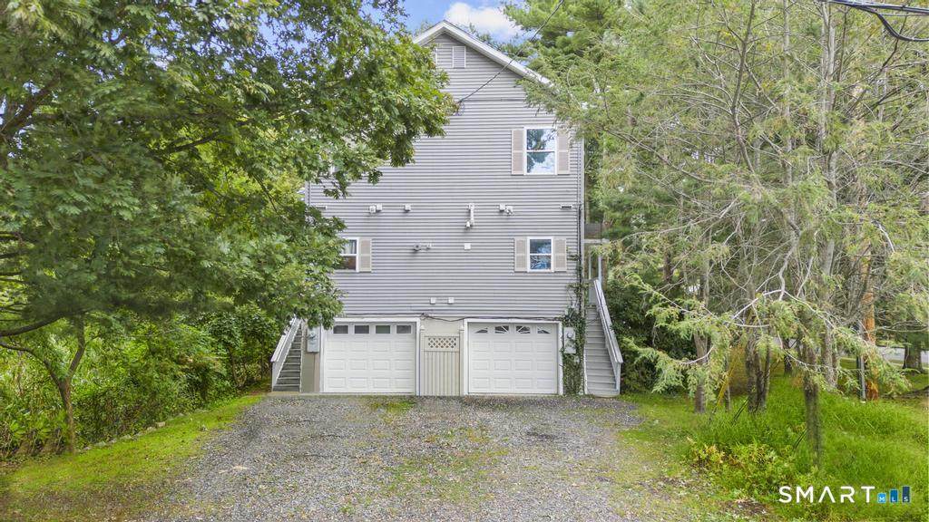 815 Pine Creek Road - Photo 1