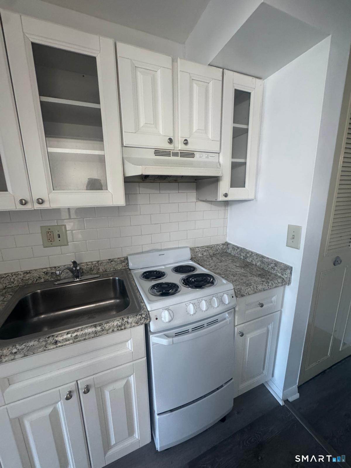 155 Birdseye Street - Photo 1