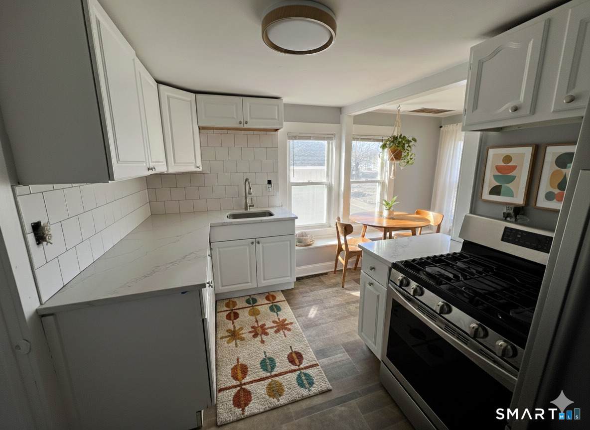 121 Hawley Avenue - Photo 1