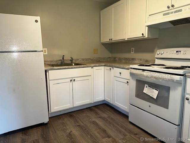 7 Padanaram Road - Photo 1