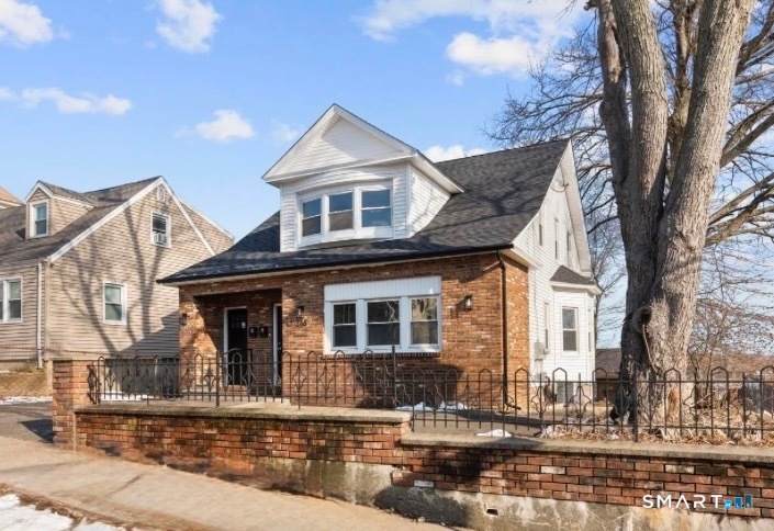 246 Judson Place - Photo 1