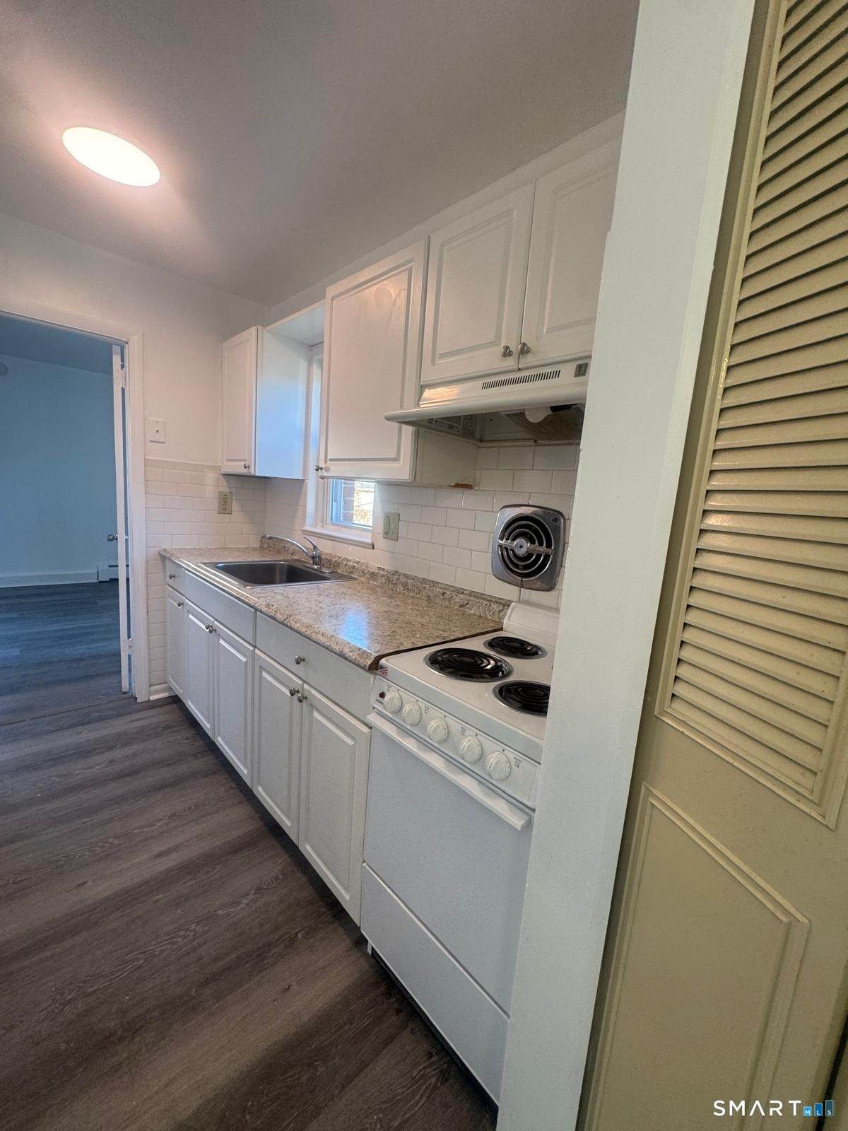190 Birdseye Street - Photo 1