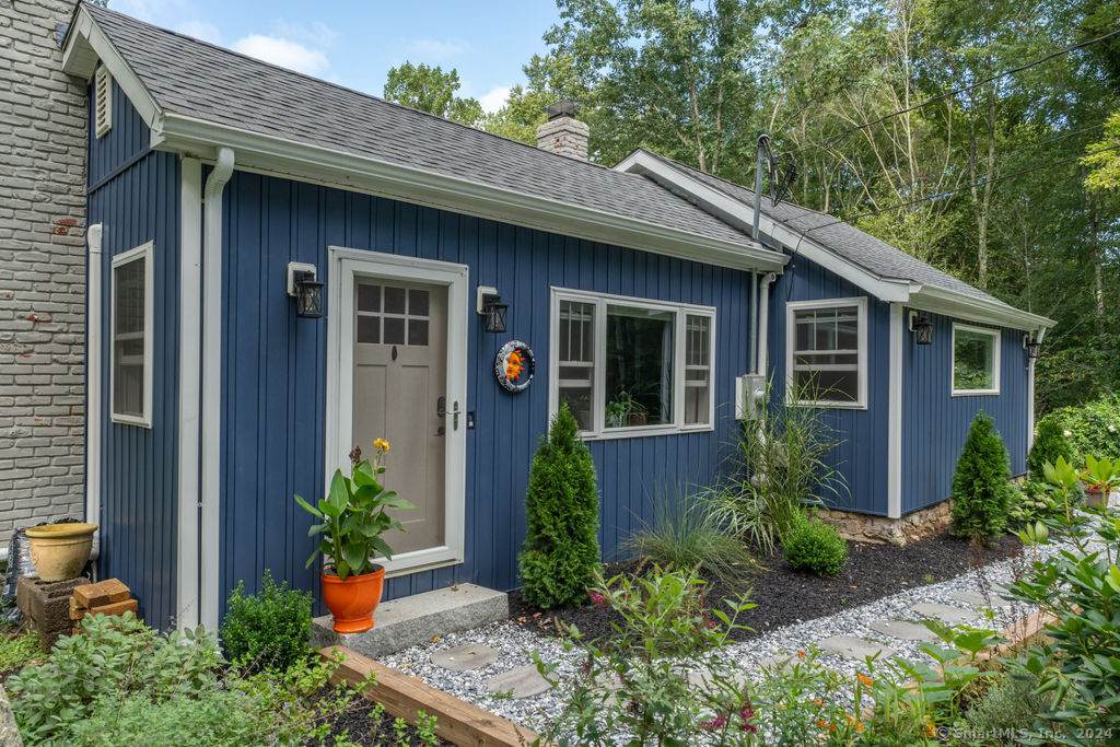 32 Twin Bridge Road - Photo 1