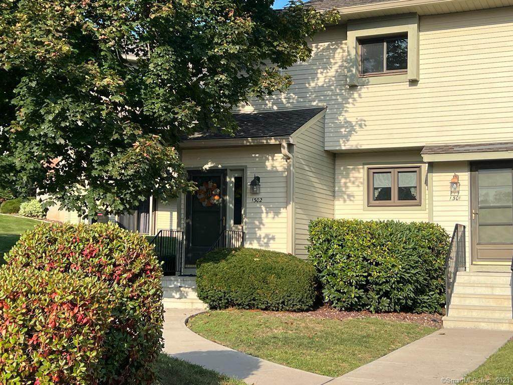 1302 Summer Hill Drive - Photo 1