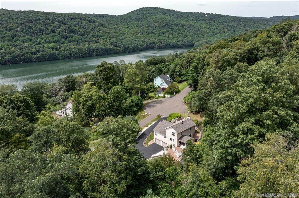 11 Squantz View Drive - Photo 1