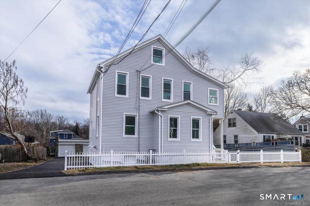 349 Marlborough Terrace - Photo 1