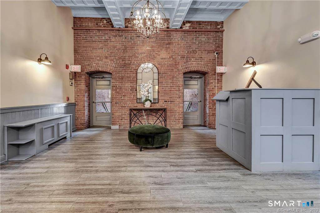 25 Grand Street - Photo 1