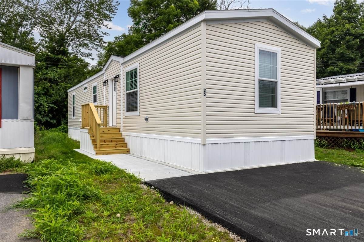 301 Buddington Road - Photo 1