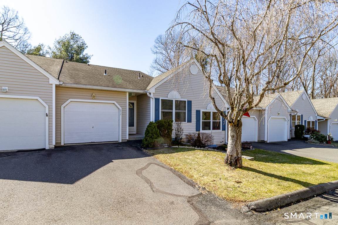 872 Glacier Way - Photo 1