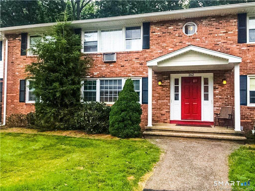 262 Robin Court - Photo 1