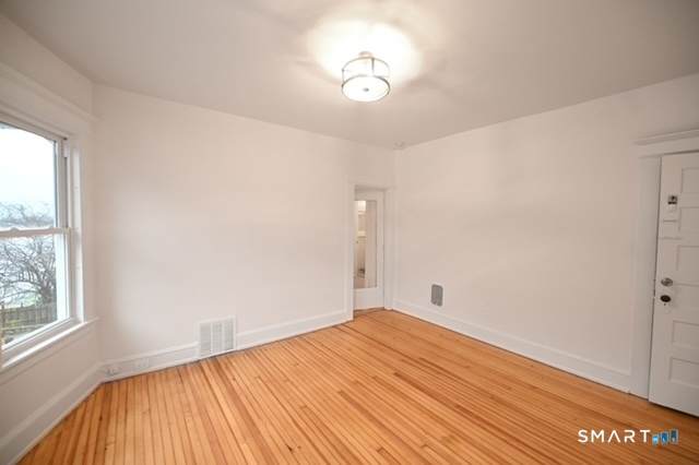 117 Marion Street - Photo 1