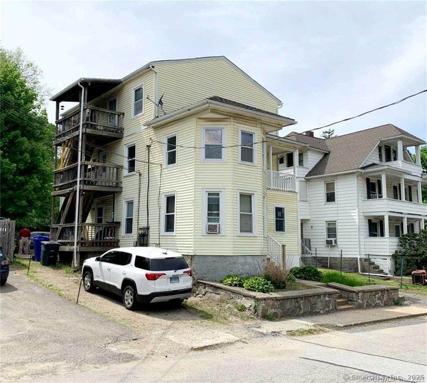 60 Oak Avenue - Photo 1
