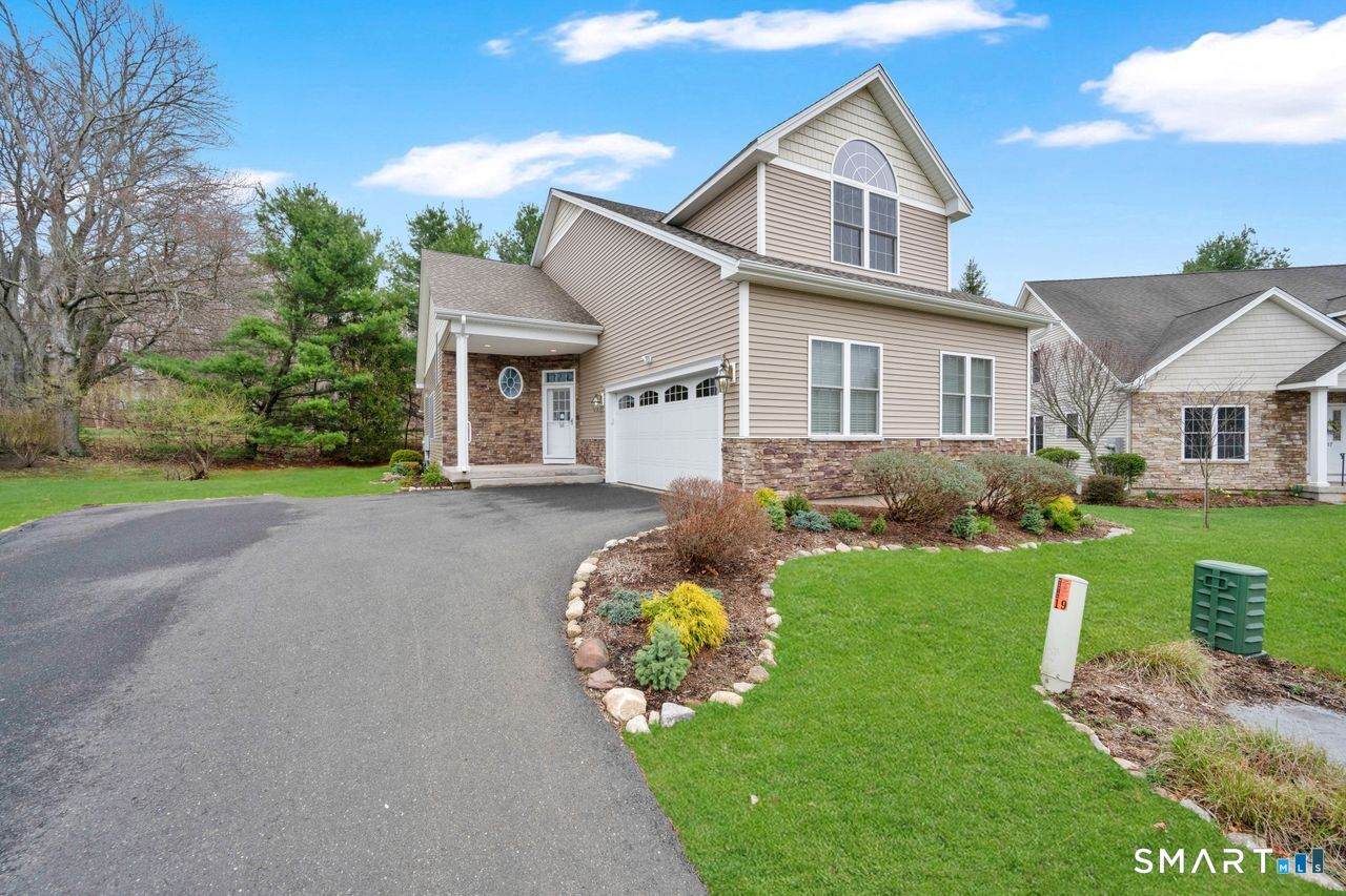 18 Adenas Walk - Photo 1