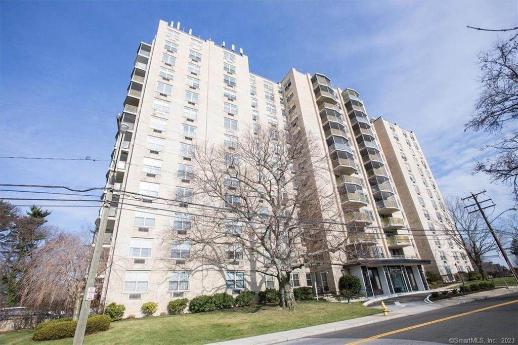 1 Strawberry Hill Court - Photo 1