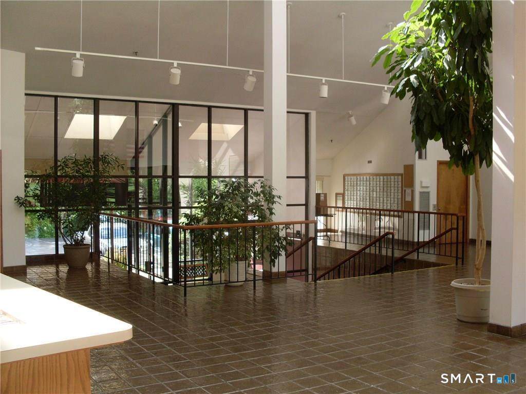 https://bt-photos.global.ssl.fastly.net/ctmls/1280_boomver_1_24164076-1.jpg