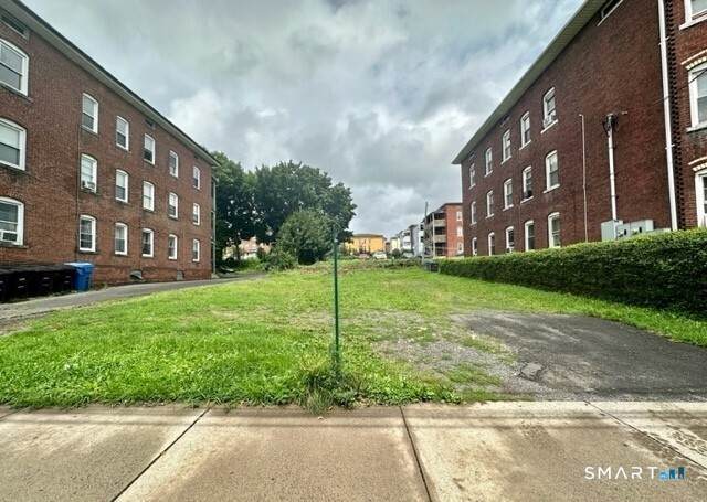 179 Broad Street - Photo 1