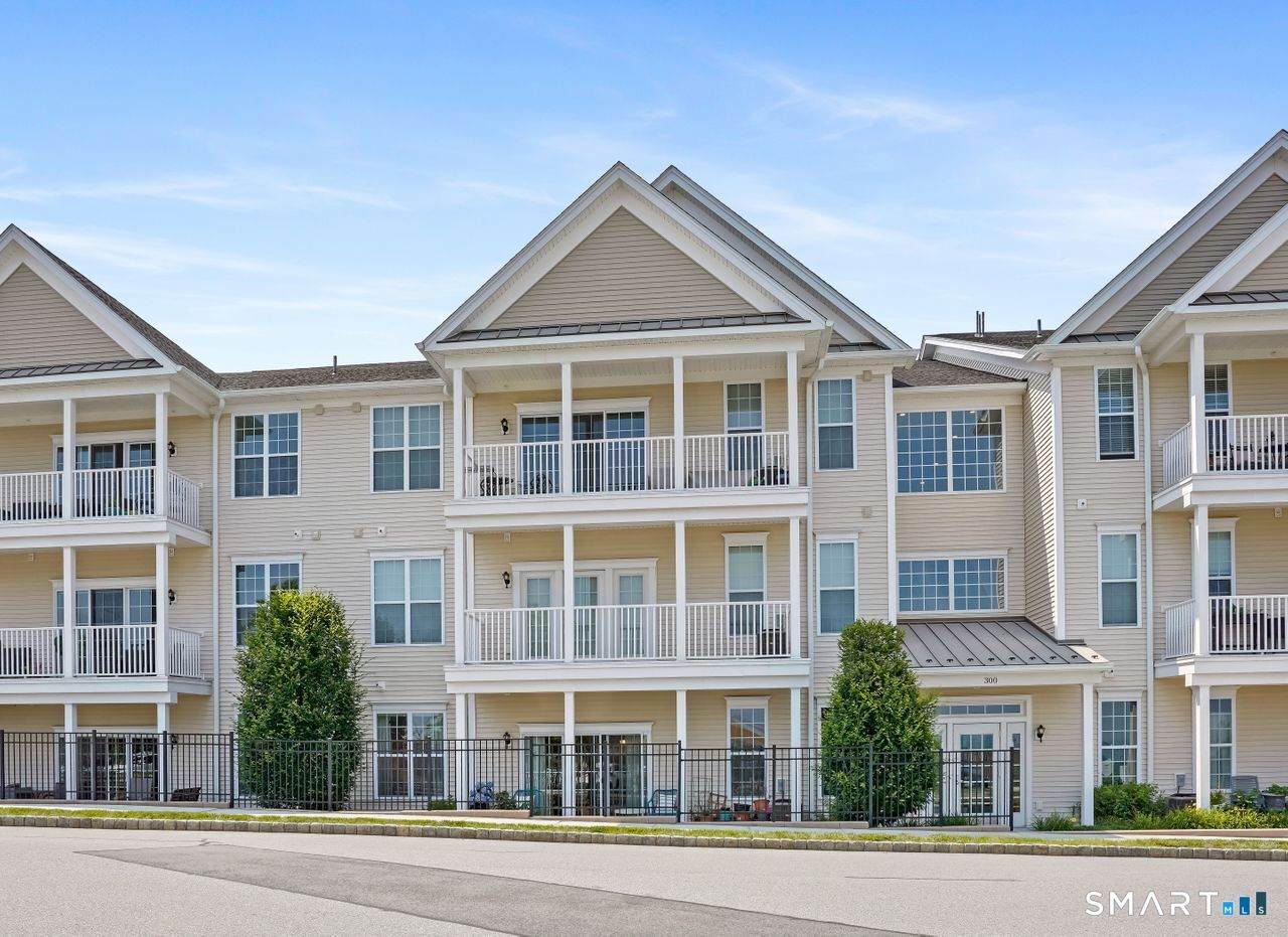 302 Center Meadow Lane - Photo 1