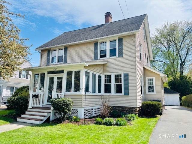 1697 Boulevard - Photo 1