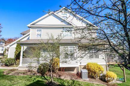 61 Woodcrest Lane - Photo 1