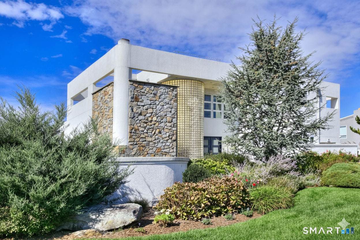 42 Spriteview Avenue - Photo 1