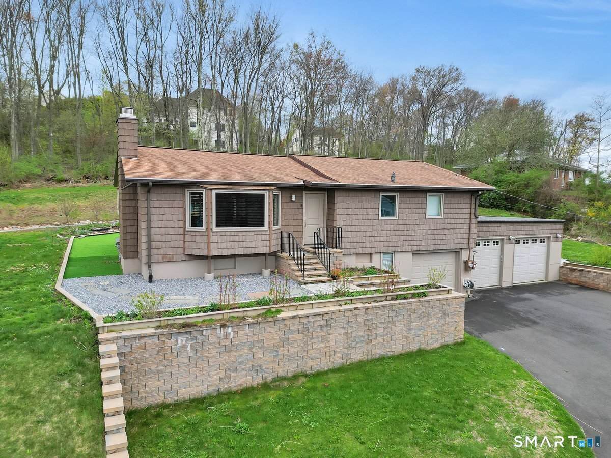 202 Coles Road - Photo 1