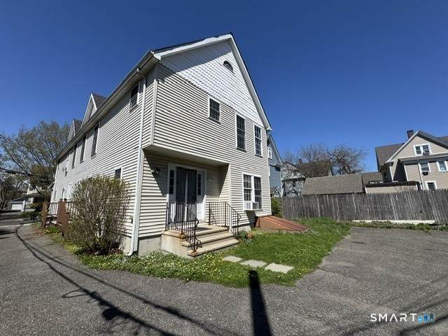 32-34 Yale Street - Photo 1