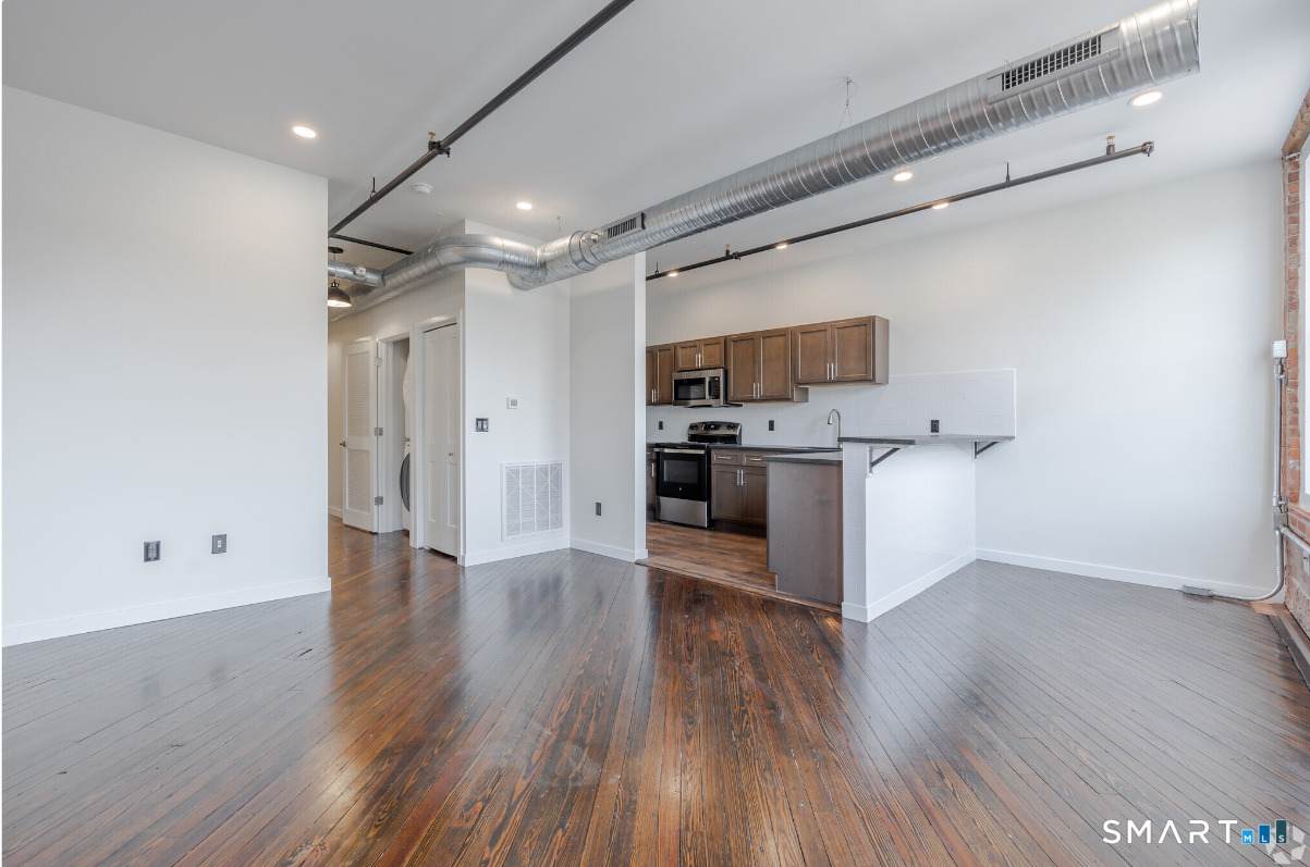 424 Main Street - Photo 1