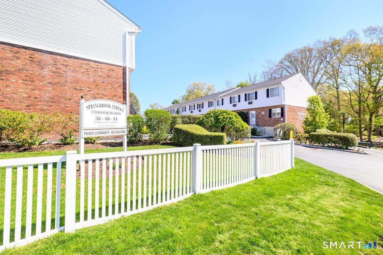 40 Cerretta Street - Photo 1