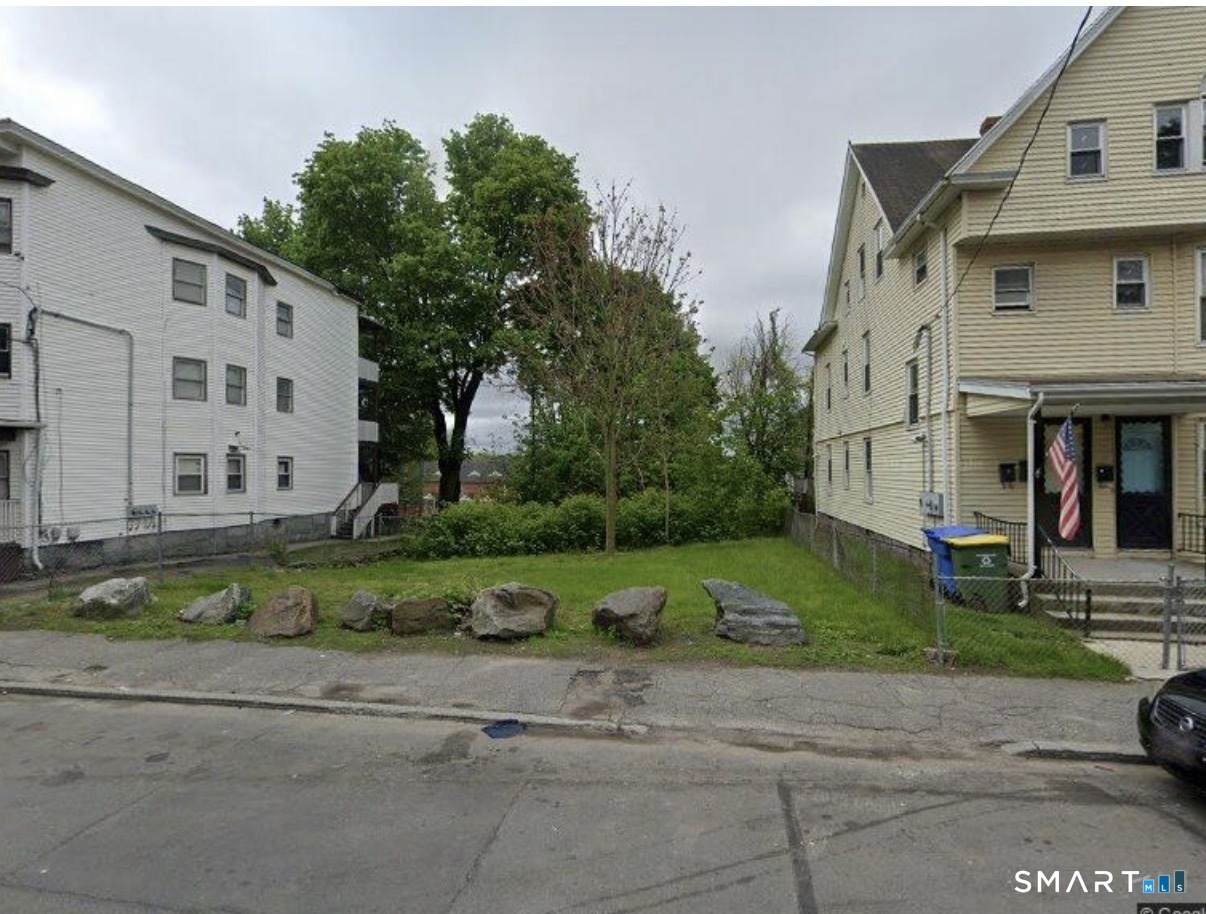 20 Walnut Avenue - Photo 1