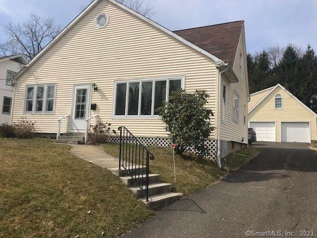 19 Greenfield Avenue - Photo 1