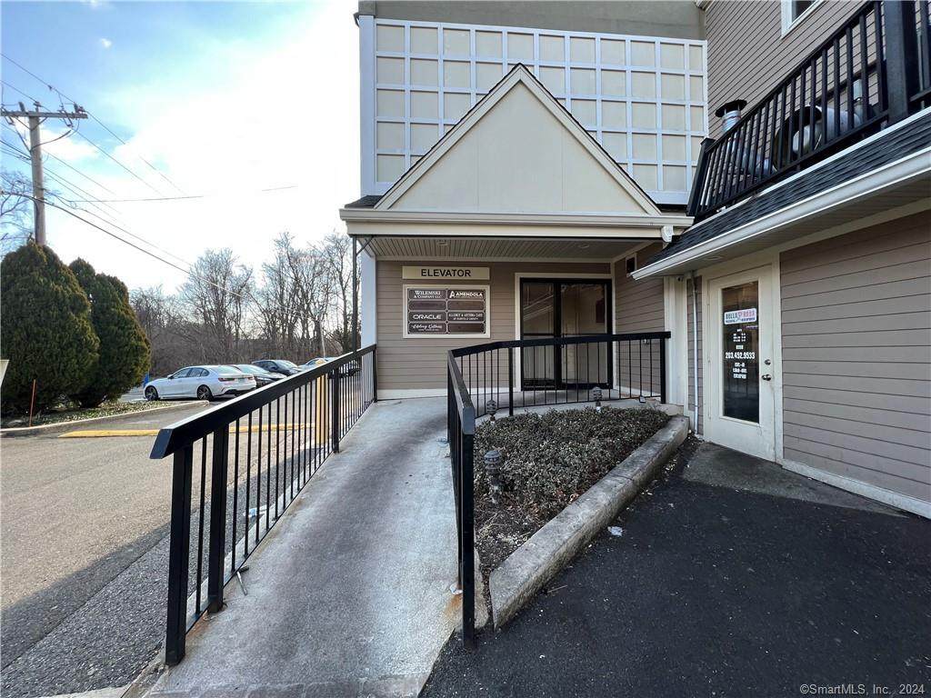 500 Monroe Turnpike - Photo 1