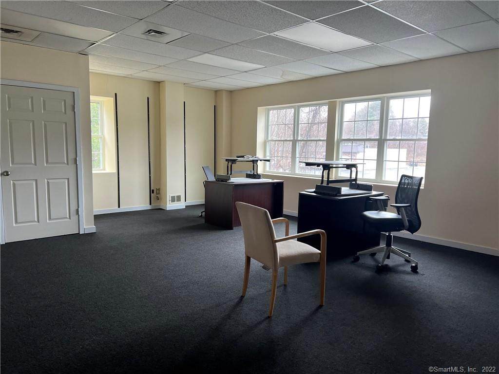 500 Monroe Turnpike - Photo 1