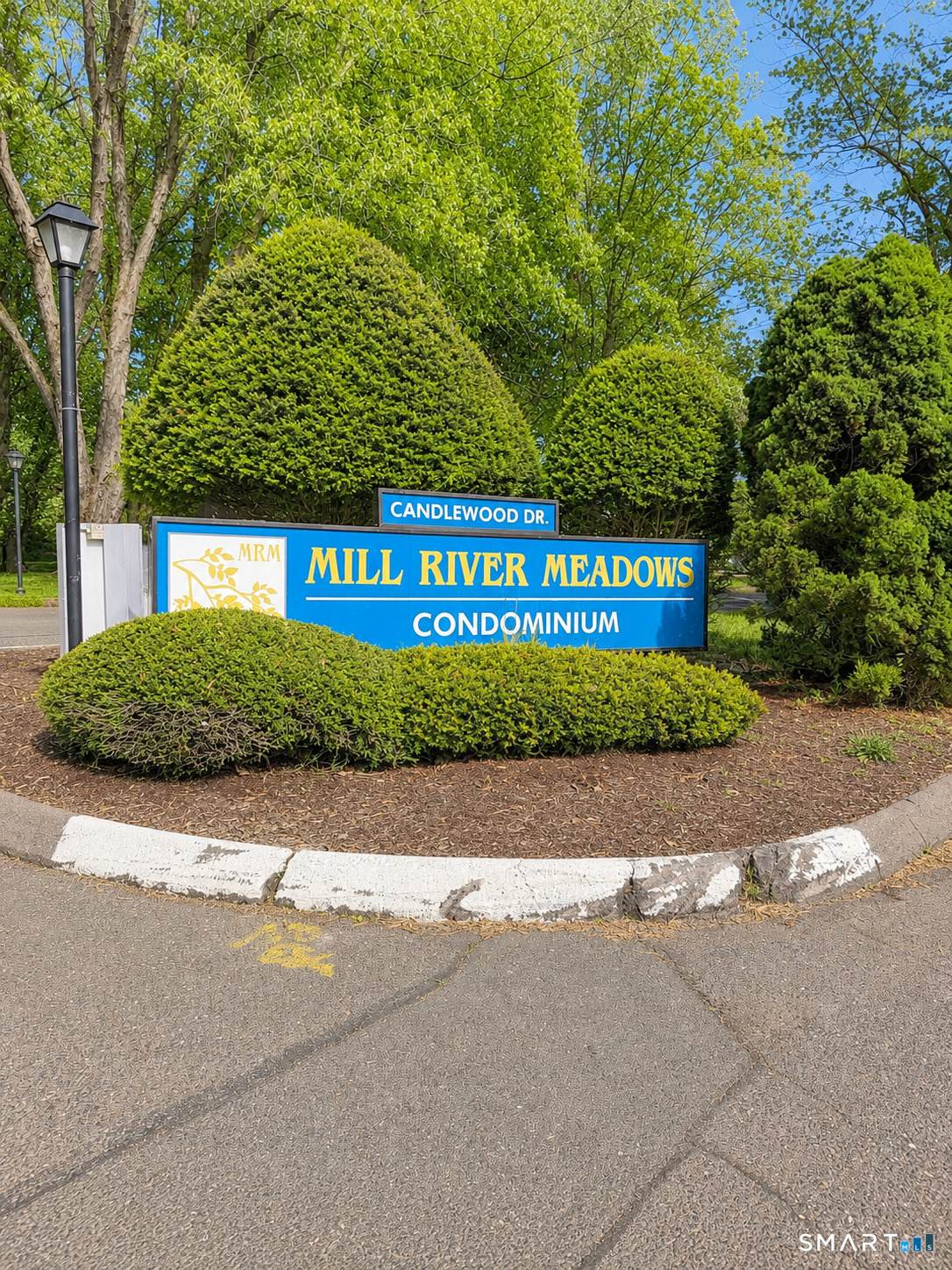 44 Candlewood Drive - Photo 1