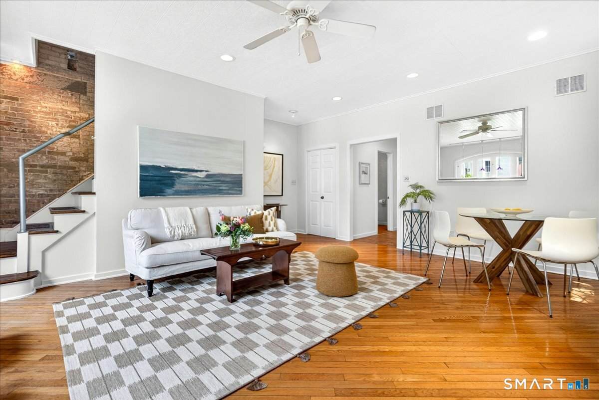 7 Wooster Place - Photo 1