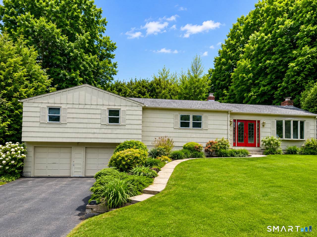 68 Heritage Drive - Photo 1