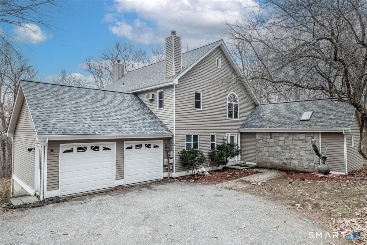 8 Pebble Lane - Photo 1