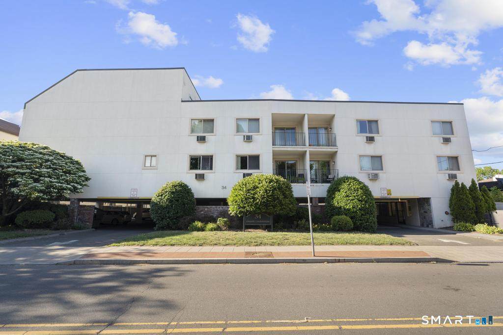 34 Crescent Street - Photo 1