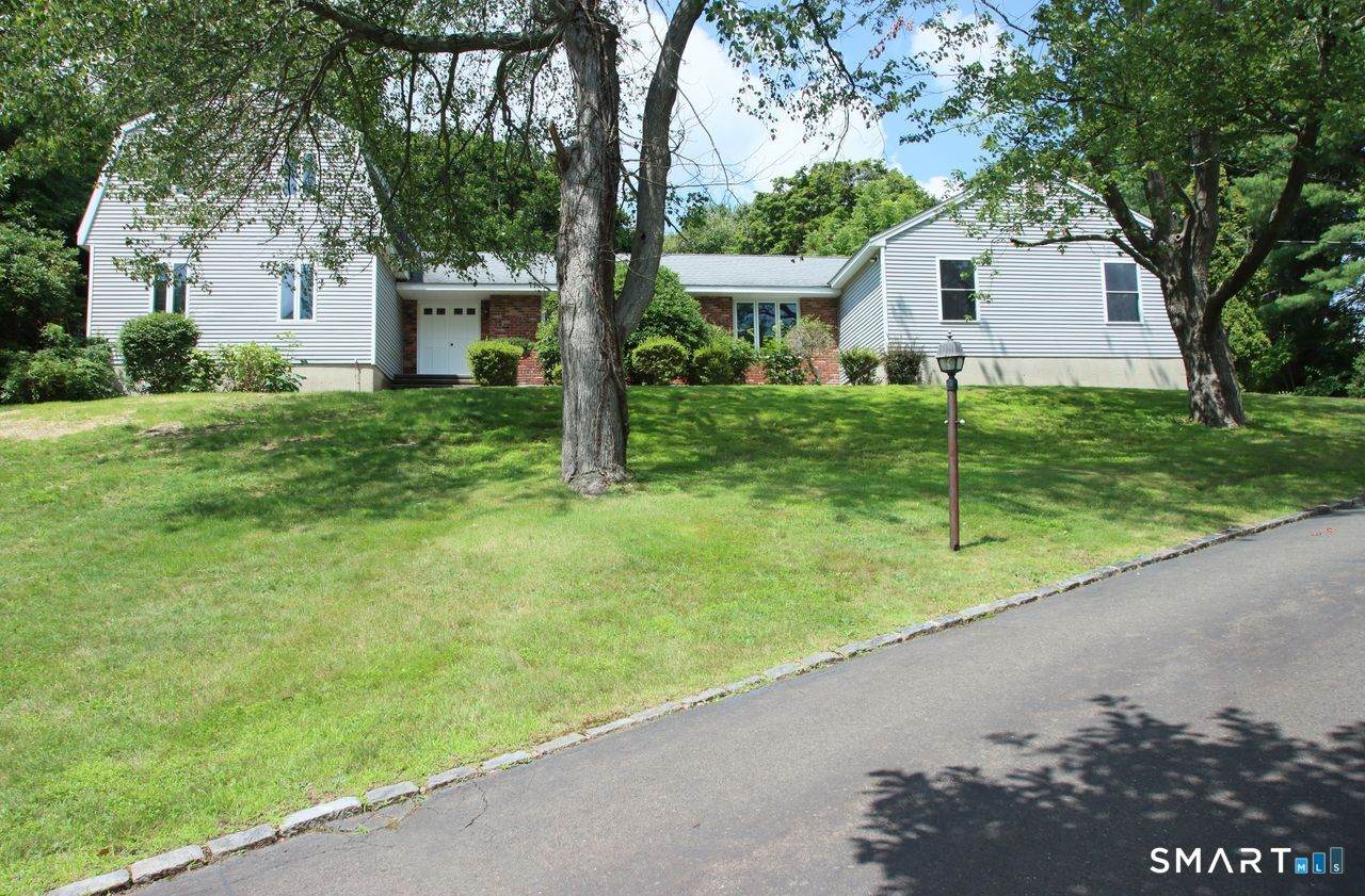 328 Saybrook Road - Photo 1
