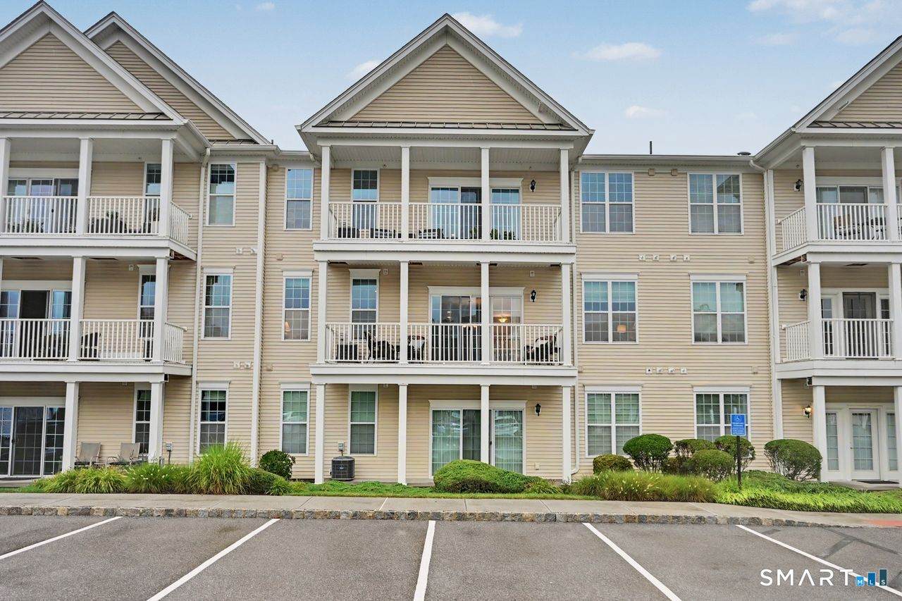 215 Center Meadow Lane - Photo 1