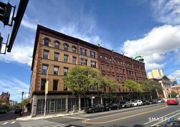 1 Linden Place - Photo 1