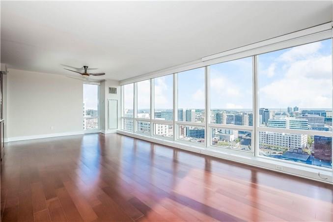 1 Broad Street - Photo 1