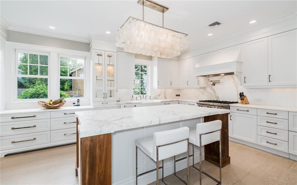 18 Danbury Avenue - Photo 1