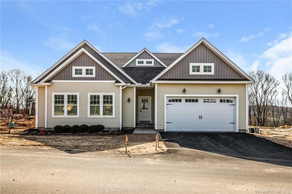 4 Essex Glen Drive - Photo 1