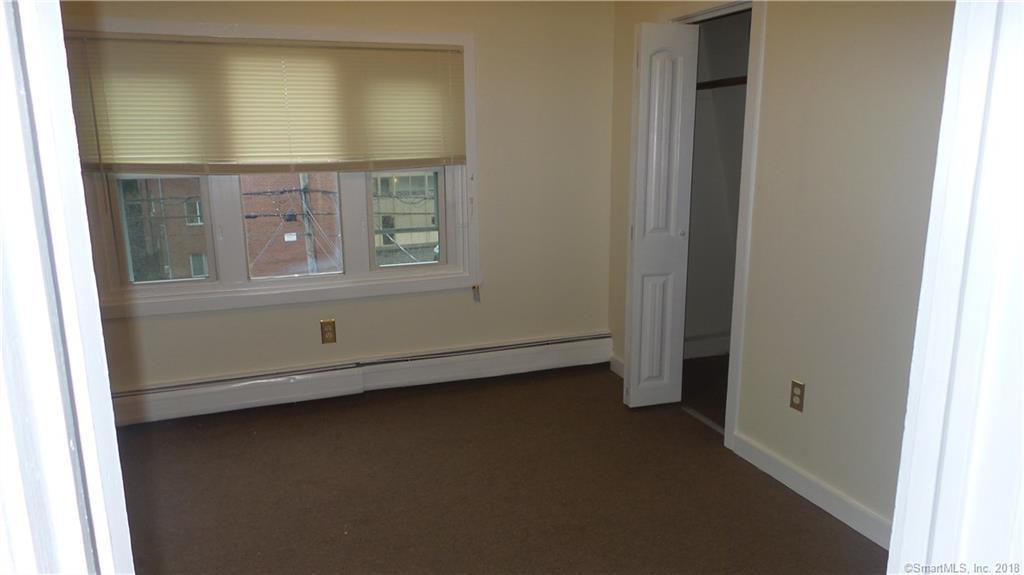 918 Maplewood Avenue - Photo 1