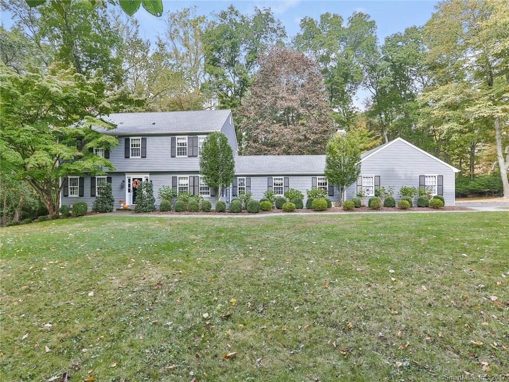 100 Horseshoe Lane - Photo 1